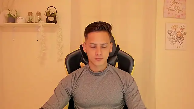 sexy andres01 online show from April 2026 01:59:02 PM