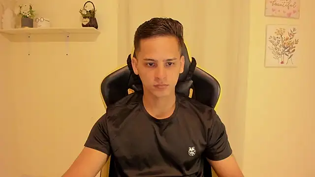 sexy andres01 online show from June 2026 01:59:01 PM