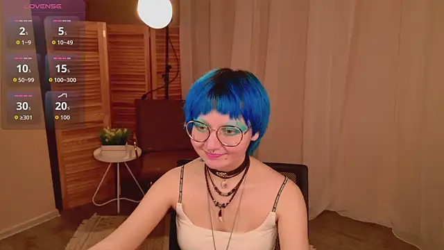 Snapshot of powderofgun chatting on May 2026 08:26:02 PM powderofgun online show from May 2026 08:26:02 PM