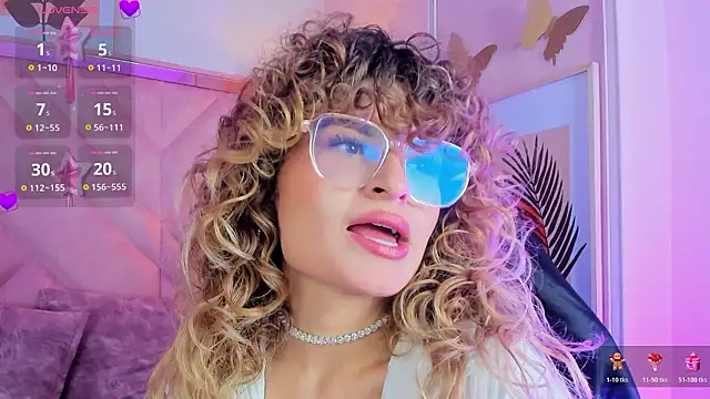 Snapshot of emilyjonesss_ chatting on March 2026 08:04:02 PM emilyjonesss online show from March 2026 08:04:02 PM