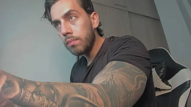 Axel  Blaze online show from June 2026 01:39:01 PM
