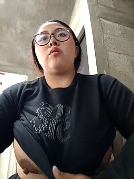 Aviiiiii18 online show from February 2026 09:05:02 PM