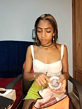 Snapshot of Canela_em chatting on March 2026 12:33:02 PM Canela em online show from March 2026 12:33:02 PM