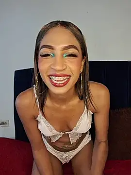 Snapshot of Canela_em chatting on April 2026 01:23:01 PM Canela em online show from April 2026 01:23:01 PM