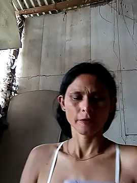 yuliitza4 online show from March 2026 12:53:01 PM