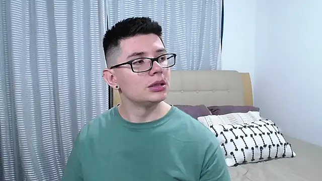 Snapshot of BlackFoXXX69 chatting on May 2026 09:21:01 PM BlackFoXXX69 online show from May 2026 09:21:01 PM