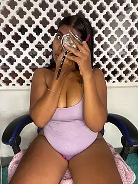 Coraline em online show from March 2026 06:08:01 PM