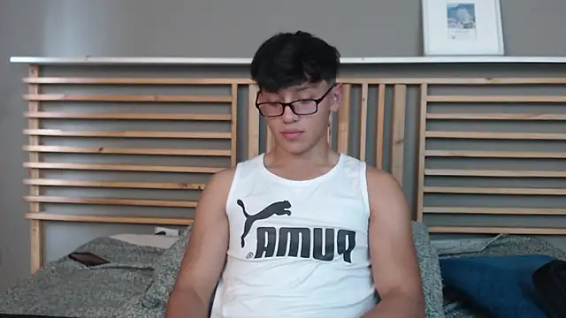 clark ken01 online show from June 2026 09:43:02 PM