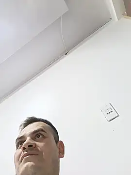 Snapshot of Edwin_Q chatting on July 2026 04:28:01 AM Edwin Q online show from July 2026 04:28:01 AM