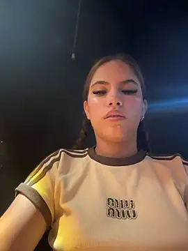 MiluRossee online show from April 2026 07:17:02 AM