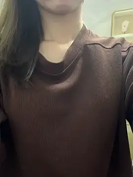 Snapshot of LingLing017 chatting on February 2026 01:43:01 PM LingLing017 online show from February 2026 01:43:01 PM