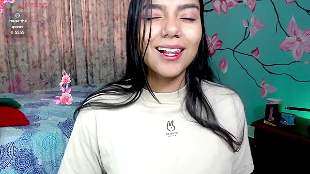 Snapshot of NoelleVireaux chatting on February 2026 12:06:02 PM NoelleVireaux online show from February 2026 12:06:02 PM