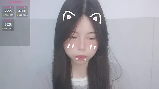 Snapshot of F-Yihao chatting on March 2026 06:03:01 AM F-Yihao online show from March 2026 06:03:01 AM