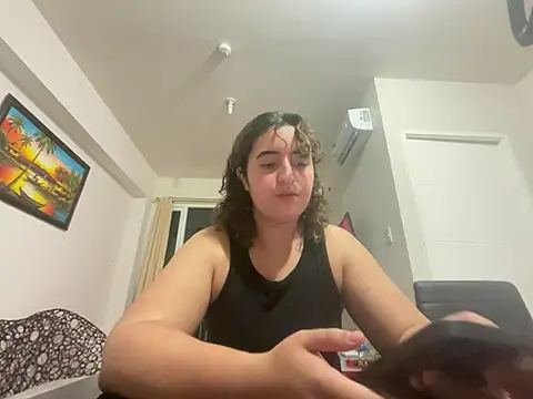 yassiestar online show from March 2026 06:25:02 PM