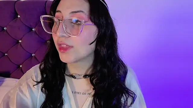 Maddie-LesYoux online show from May 2026 01:09:02 PM
