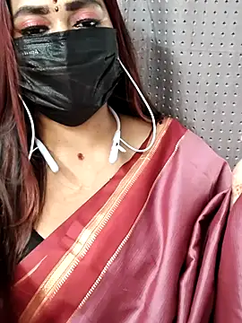 Snapshot of Cutie_Nila chatting on July 2026 05:02:02 AM Cutie Nila online show from July 2026 05:02:02 AM