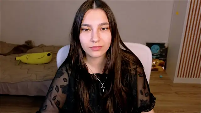 Ari Grend online show from May 2026 08:05:02 PM