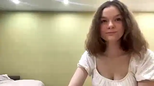 Snapshot of AliveCute chatting on March 2026 07:27:01 PM AliveCute online show from March 2026 07:27:01 PM