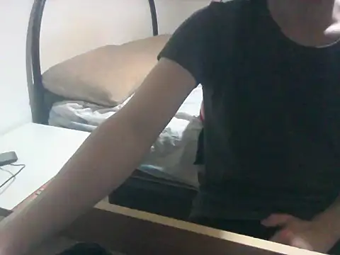 Snapshot of baddboy19 chatting on May 2026 01:43:02 AM baddboy19 online show from May 2026 01:43:02 AM