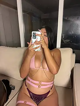 Snapshot of GeorgiaPink_ chatting on February 2026 05:06:02 AM GeorgiaPink online show from February 2026 05:06:02 AM