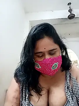 Snapshot of diyadey chatting on June 2026 08:02:02 PM diyadey online show from June 2026 08:02:02 PM