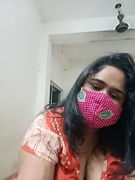 Snapshot of diyadey chatting on June 2026 10:18:02 PM diyadey online show from June 2026 10:18:02 PM
