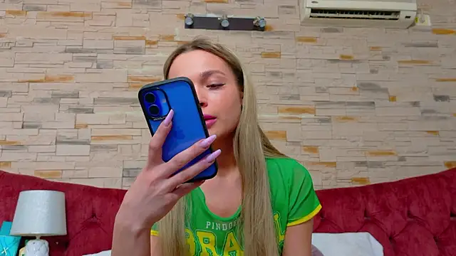 LannaSkyy online show from March 2026 08:50:01 PM