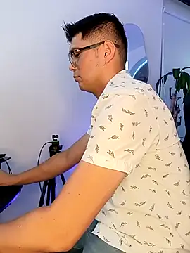 ritzabeth daniel online show from March 2026 02:40:02 AM