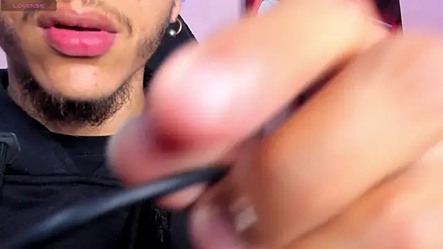 DanteLuxx online show from March 2026 03:50:01 AM