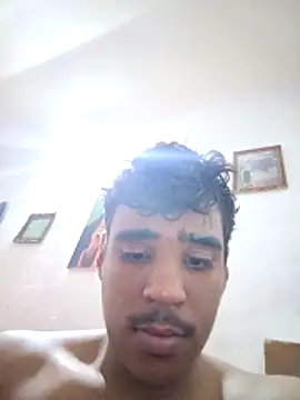 luis230436 online show from March 2026 03:45:02 AM