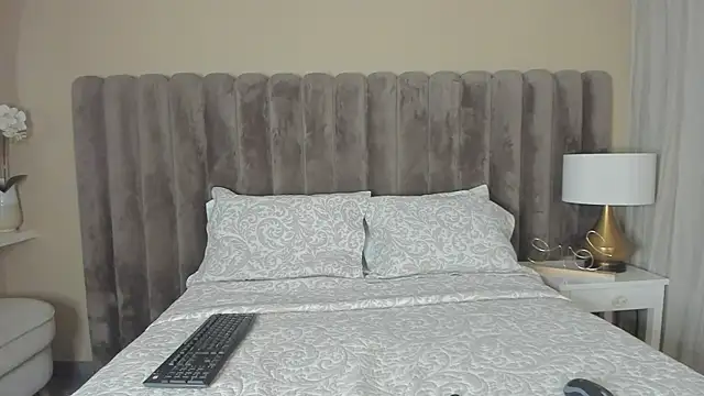 SofiBaez online show from April 2026 04:22:01 AM