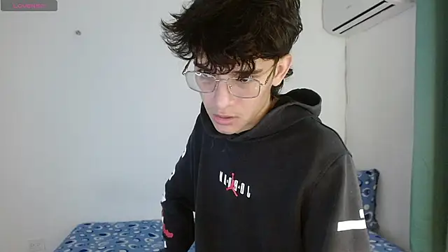 Snapshot of noah_millerx chatting on May 2026 03:36:01 AM noah millerx online show from May 2026 03:36:01 AM