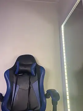 Maddie 7 online show from April 2026 03:04:02 AM