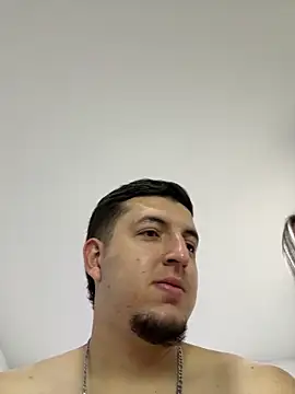 Snapshot of LiamAndEmma chatting on February 2026 03:46:01 PM LiamAndEmma online show from February 2026 03:46:01 PM