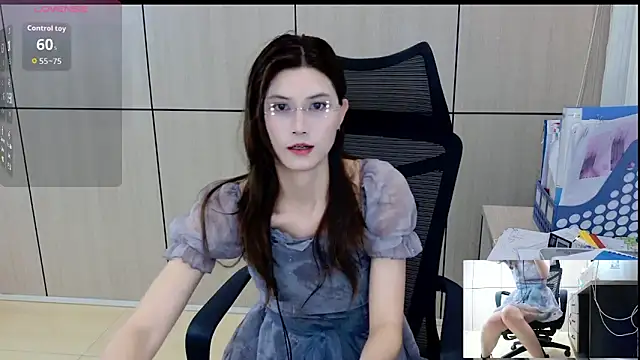 Snapshot of zhen-68 chatting on May 2026 02:20:02 AM zhen-68 online show from May 2026 02:20:02 AM