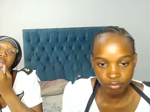 Snapshot of CooperHott chatting on February 2026 05:01:01 PM CooperHott online show from February 2026 05:01:01 PM