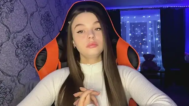 Snapshot of AkikoAnkrom chatting on March 2026 04:47:02 PM AkikoAnkrom online show from March 2026 04:47:02 PM