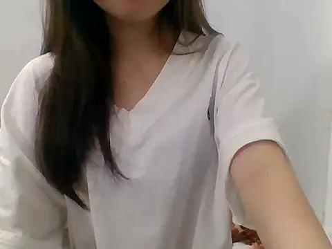 Snapshot of kiraa-007 chatting on May 2026 02:45:01 PM kiraa-007 online show from May 2026 02:45:01 PM