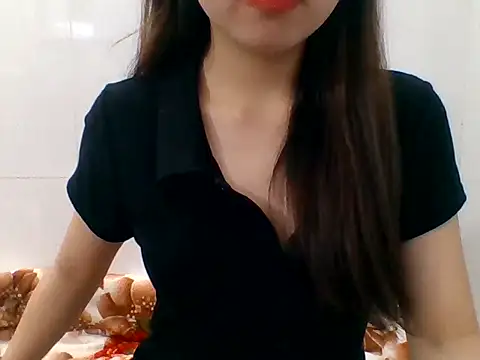 Snapshot of kiraa-007 chatting on May 2026 02:12:01 PM kiraa-007 online show from May 2026 02:12:01 PM