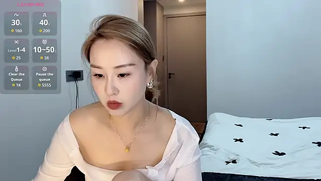 xiaolu-686 online show from May 2026 03:17:01 PM