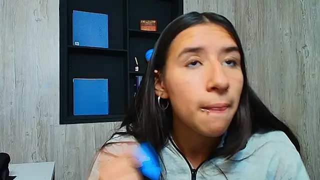Snapshot of LilyRossi_ chatting on May 2026 12:54:02 PM LilyRossi online show from May 2026 12:54:02 PM