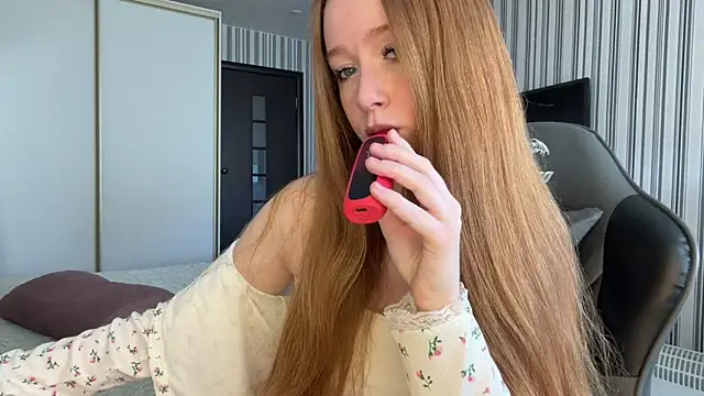 Emily Rass  online show from March 2026 07:14:01 AM