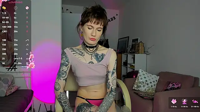 Angie CandyCat online show from April 2026 04:32:01 PM