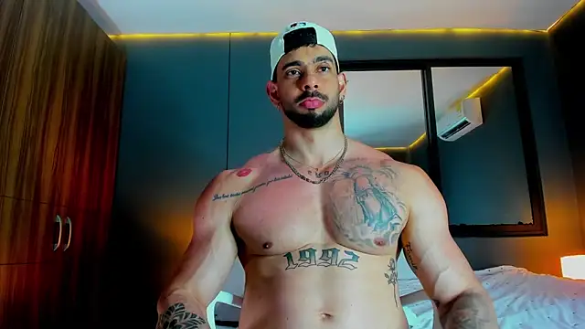 massimo visconti online show from April 2026 12:41:01 AM