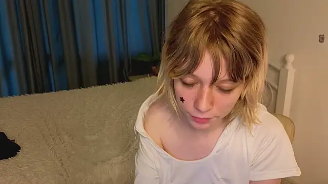MollySally online show from June 2026 07:13:01 AM