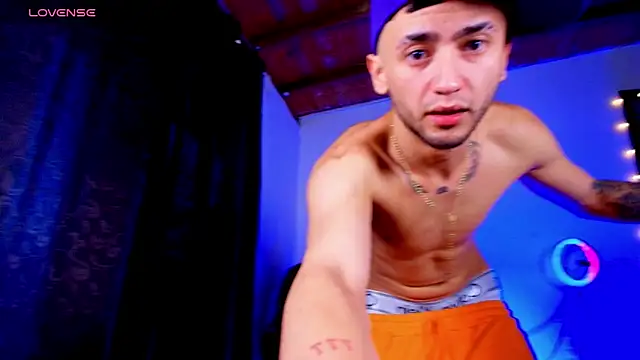 Snapshot of Jey_dirty_777 chatting on February 2026 11:44:01 AM Jey dirty 777 online show from February 2026 11:44:01 AM