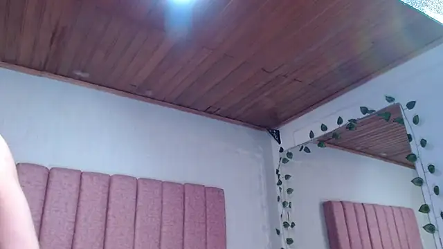 SaraLjordad online show from June 2026 04:45:01 PM