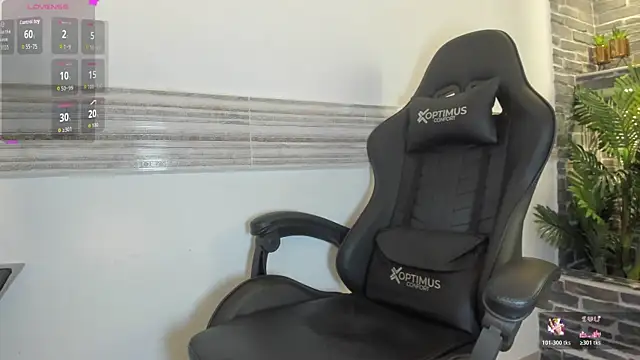 catalina winslet online show from April 2026 09:01:01 PM