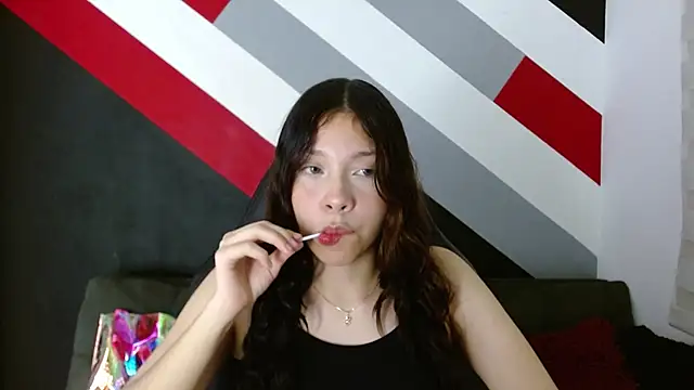 Snapshot of Sweet_kitty_05 chatting on February 2026 01:49:01 AM Sweet kitty 05 online show from February 2026 01:49:01 AM