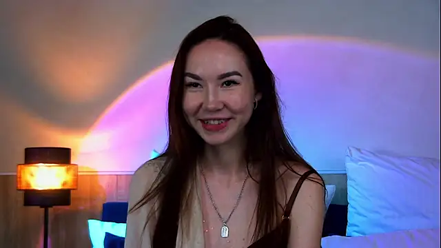Snapshot of EmilyGray__ chatting on June 2026 07:18:01 AM EmilyGray online show from June 2026 07:18:01 AM
